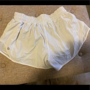 lululemon hotty hot shorts